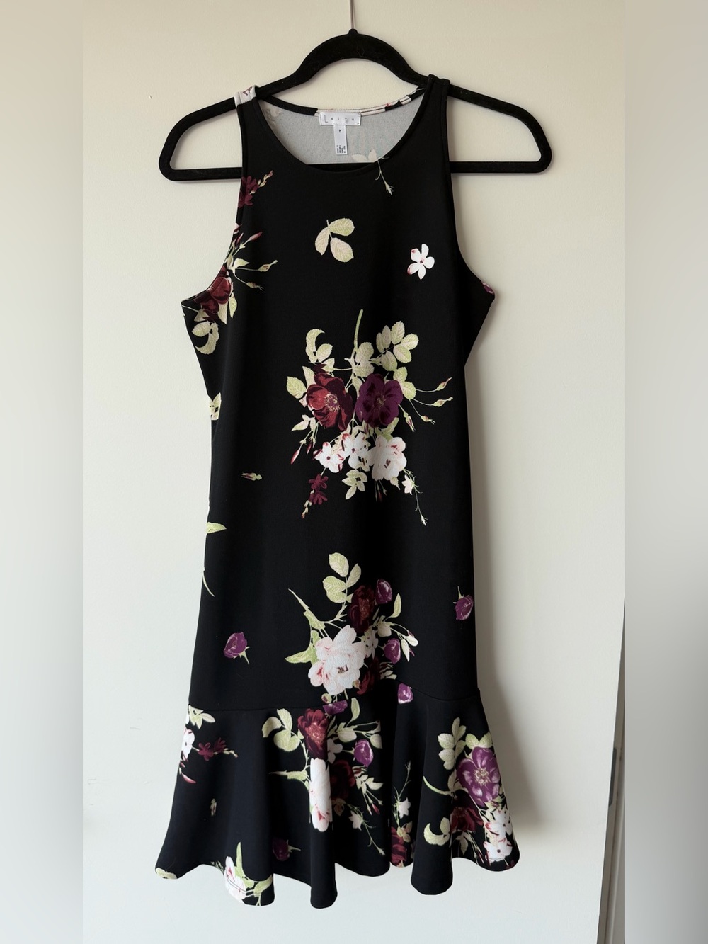 Women’s Black Floral Ruffle-Hem Dress
